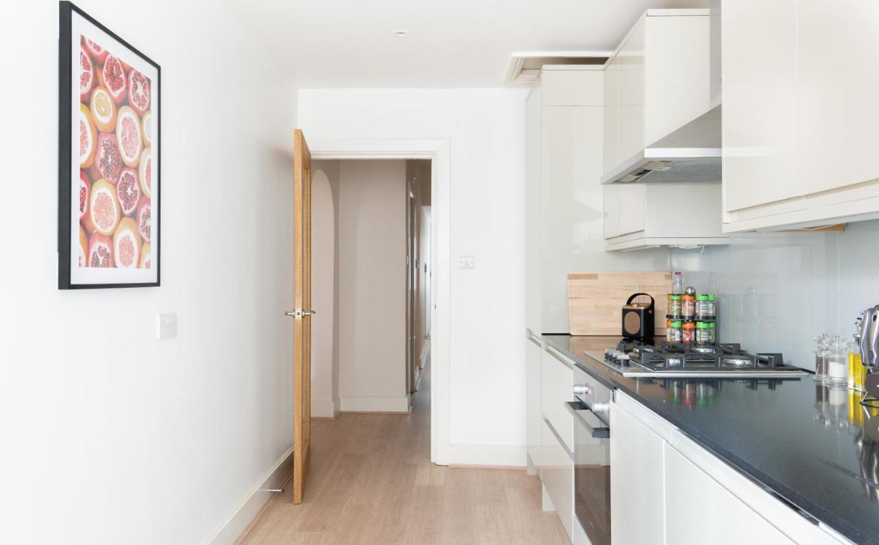 Апартаменты The Chelsea Arms - Bright 3Bdr With Garden & Private Parking Лондон Экстерьер фото